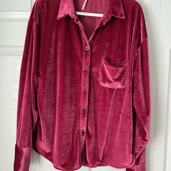 Free People Kit Kat Lounge Velour shirt and wide leg pant in pink - Picture 3 of 11